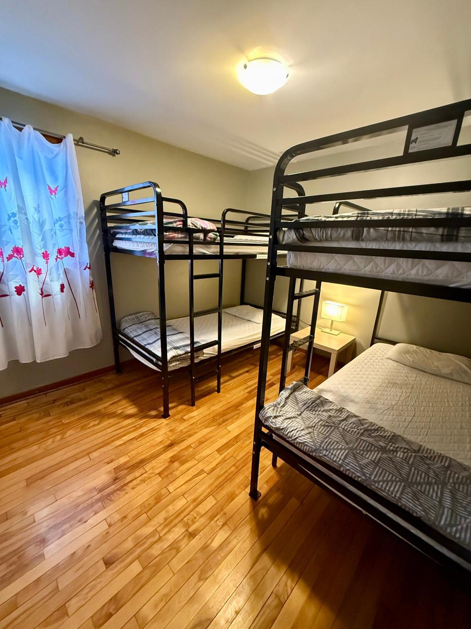 Ottawa Backpackers Inn Exterior photo
