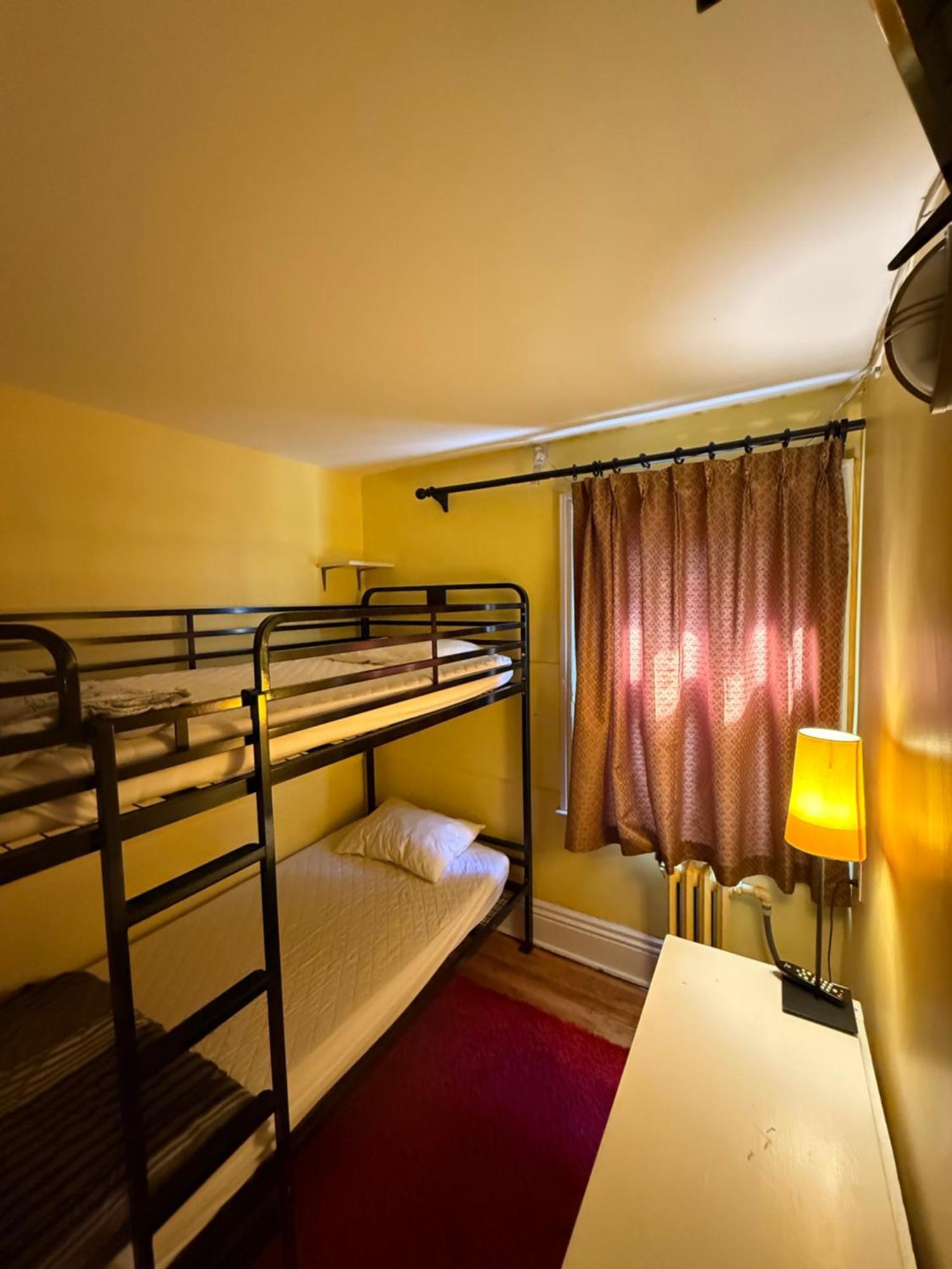 Ottawa Backpackers Inn Exterior photo